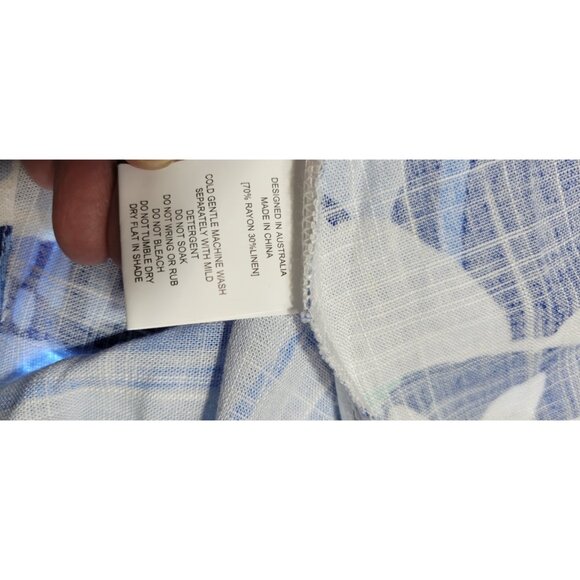 White Closet Elements Long Blue and White HalterNeck Dress LINEN SZ Medium - Picture 14 of 14